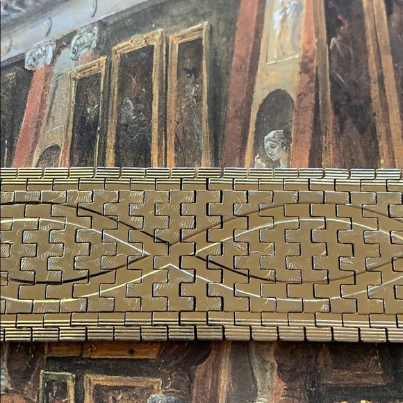 Vintage  large heavy wide gold plated bracelet - Picture 14 of 14